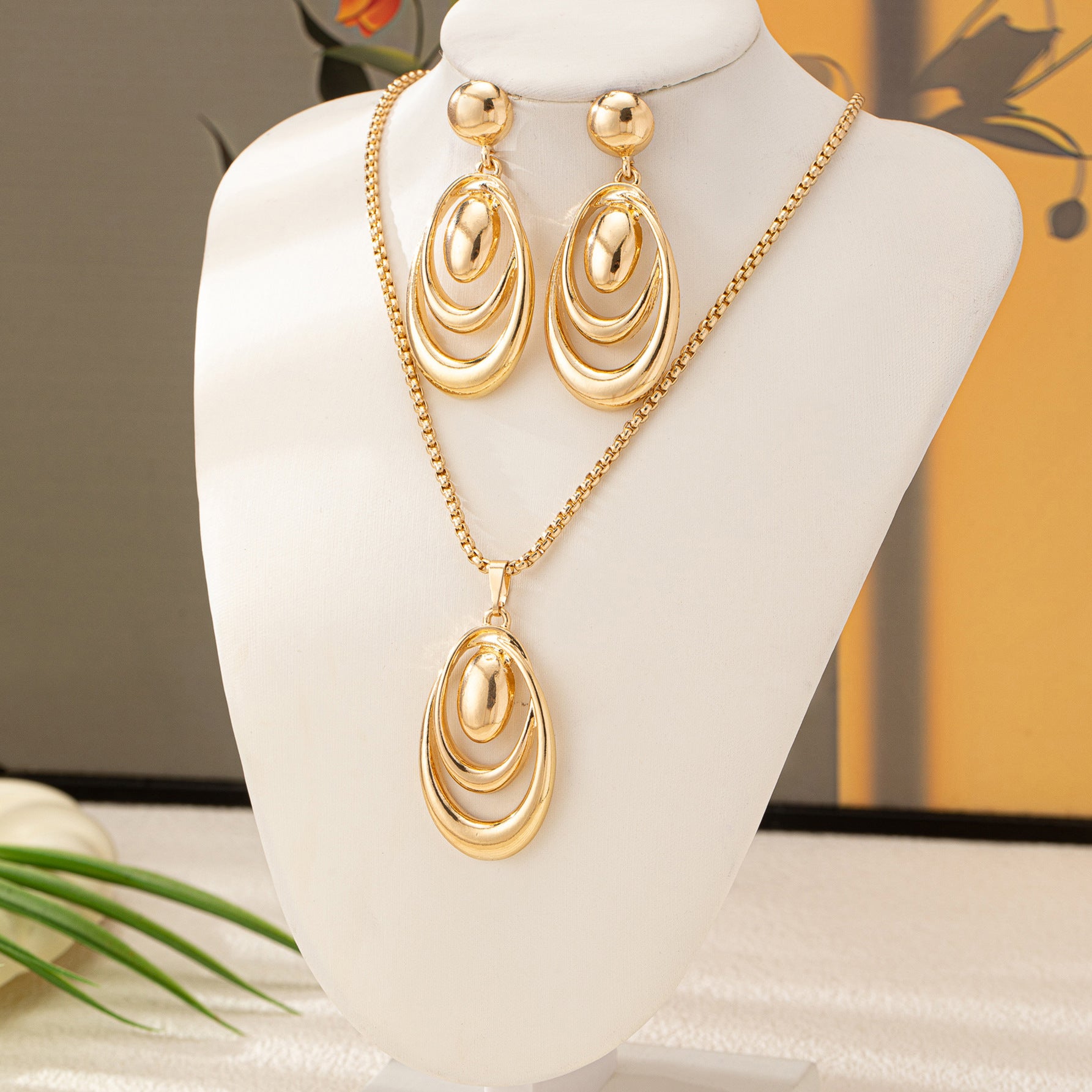 Multi-ring Drop Shape Three-piece Set
