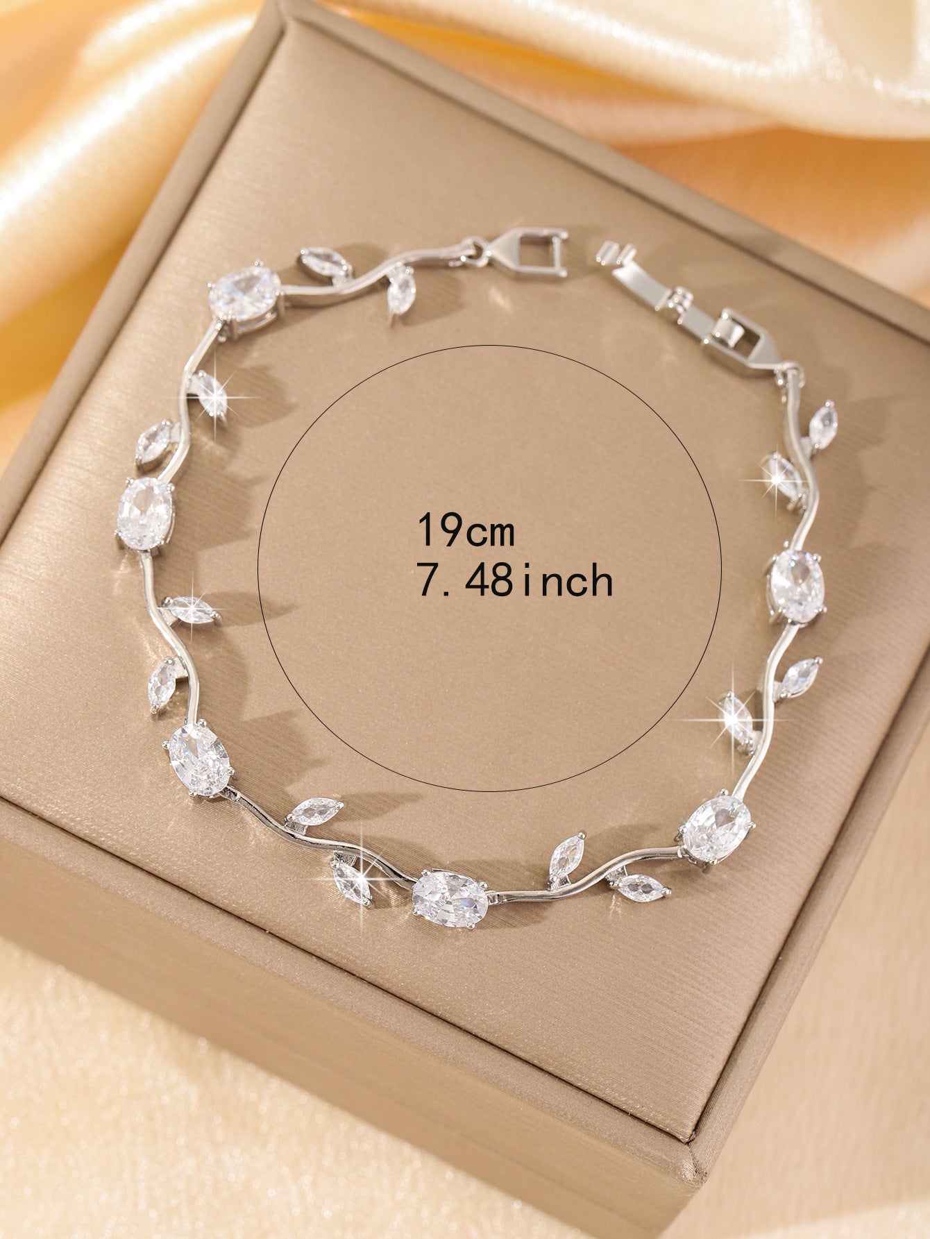 Light Luxury Leaf Crystal Bracelet