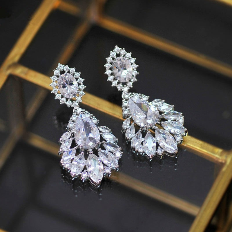 Simulated Moissanite Pendant Set