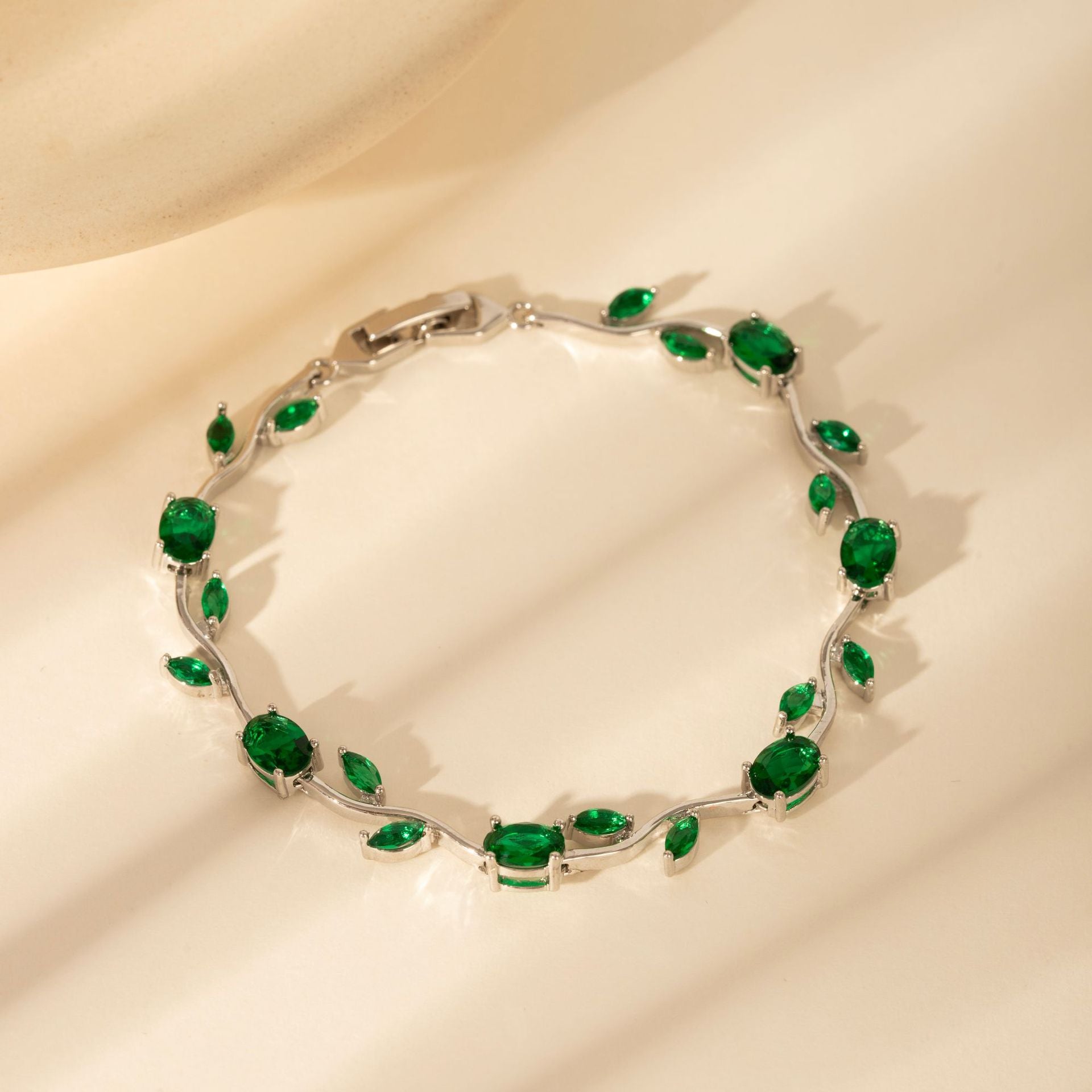 Light Luxury Leaf Crystal Bracelet