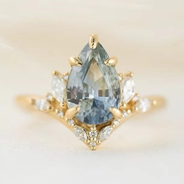 Blue Crystal Diamond Inlaid Ring