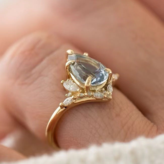 Blue Crystal Diamond Inlaid Ring