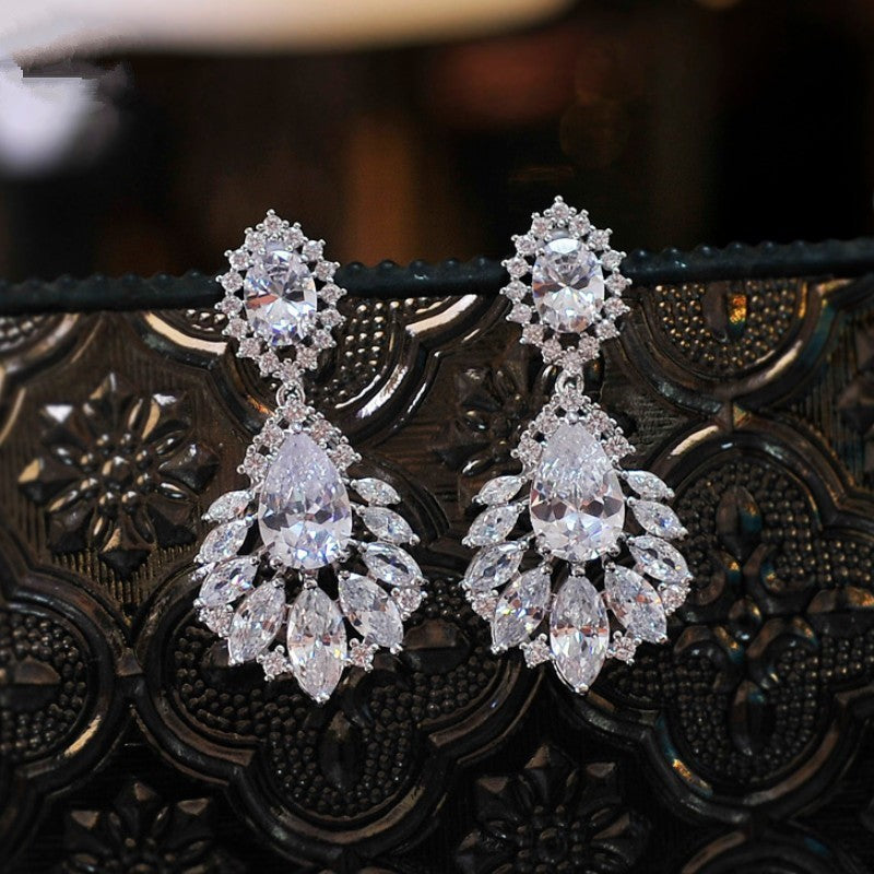 Simulated Moissanite Pendant Set